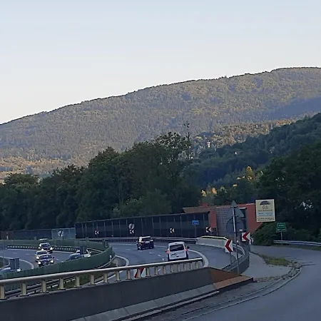 Eldorado - Caloroczny Wakacyjny 35 Km Od Krakowa * Stroza (Myslenice)